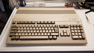 Commodore Szerviz és Restaurátor | Commodore Amiga 500+ javítása