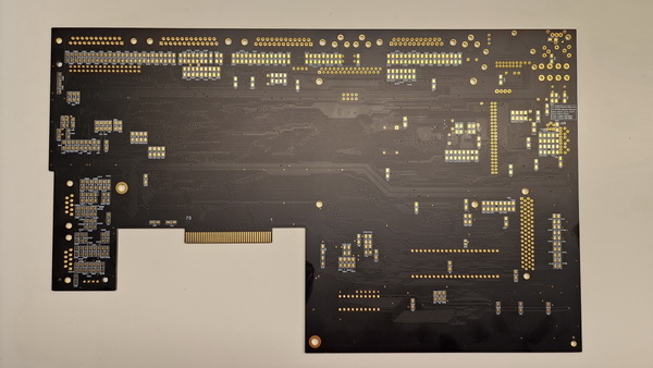 Commodore Szerviz | Commodore Amiga 600 Re-Amiga Junior Tihanyi Robi