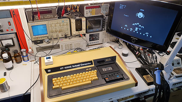 Commodore Szerviz és Restaurátor | HT első lépések, HT-1080Z első változat Defense Command gépi kódú játék